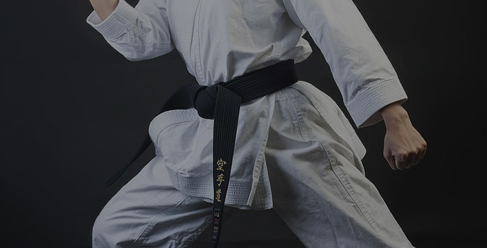 Bliver værre Bytte hydrogen Karate dragter - Karate gier - Fightersport har et stort udvalg